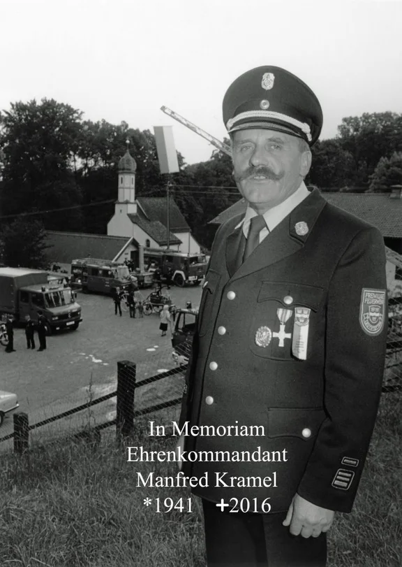 in-Memoriam-Ehrenkommandant-Manfred-Kramel-727x1024.jpg